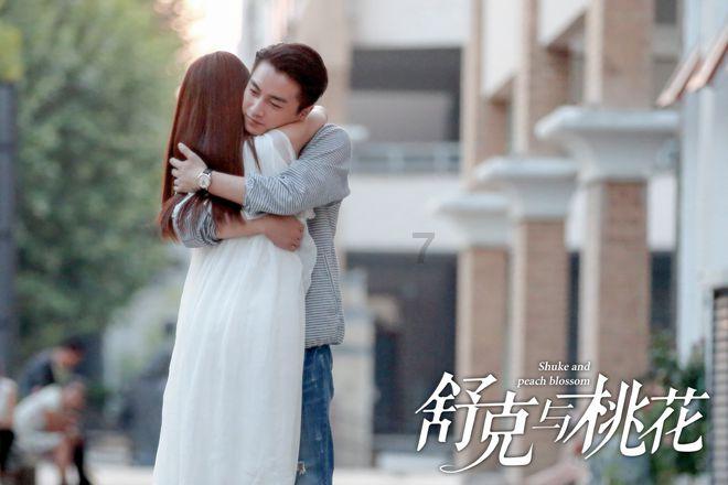 给钱亲哥被亲哥反咬一口还要继续帮他吗？游戏画面