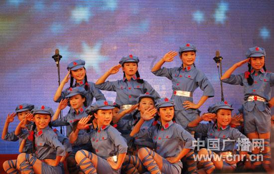 横枪萌果和赤坂明什么关系游戏画面